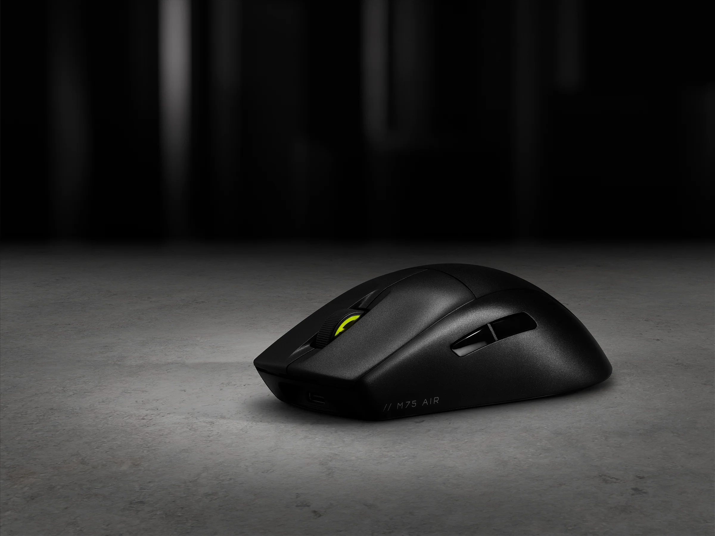 Corsair M75 AIR Ultra-Lightweight Wireless Gaming Mouse - Image 18