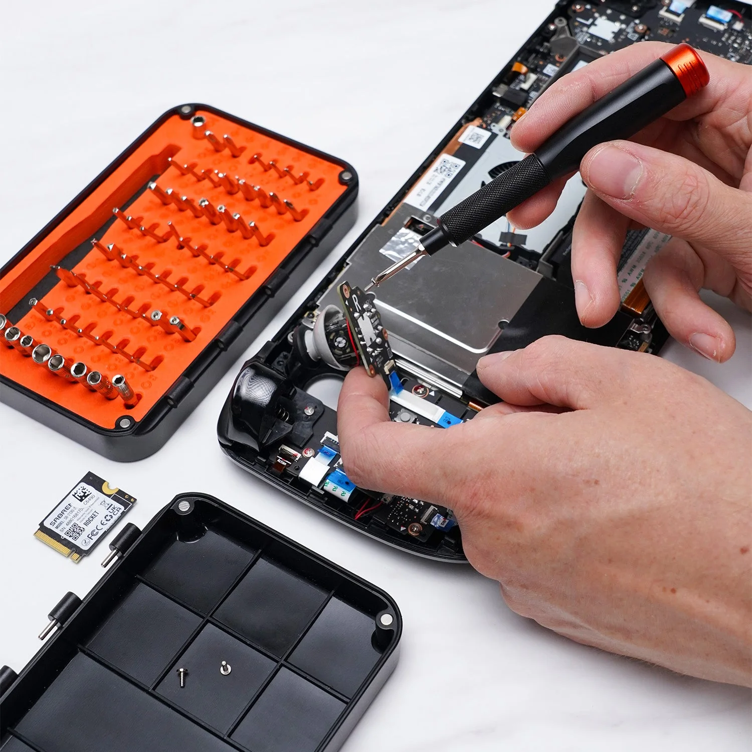 Precision Multi-Bit Screwdriver & Bit Set - Image 3